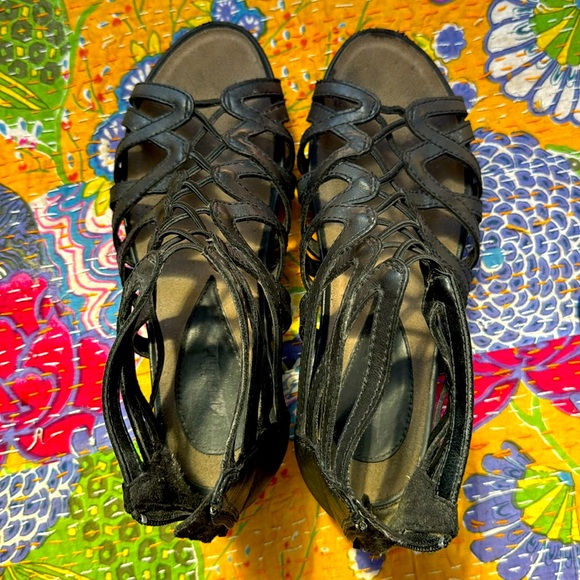 Earth Roman sandals - Picture 1 of 8